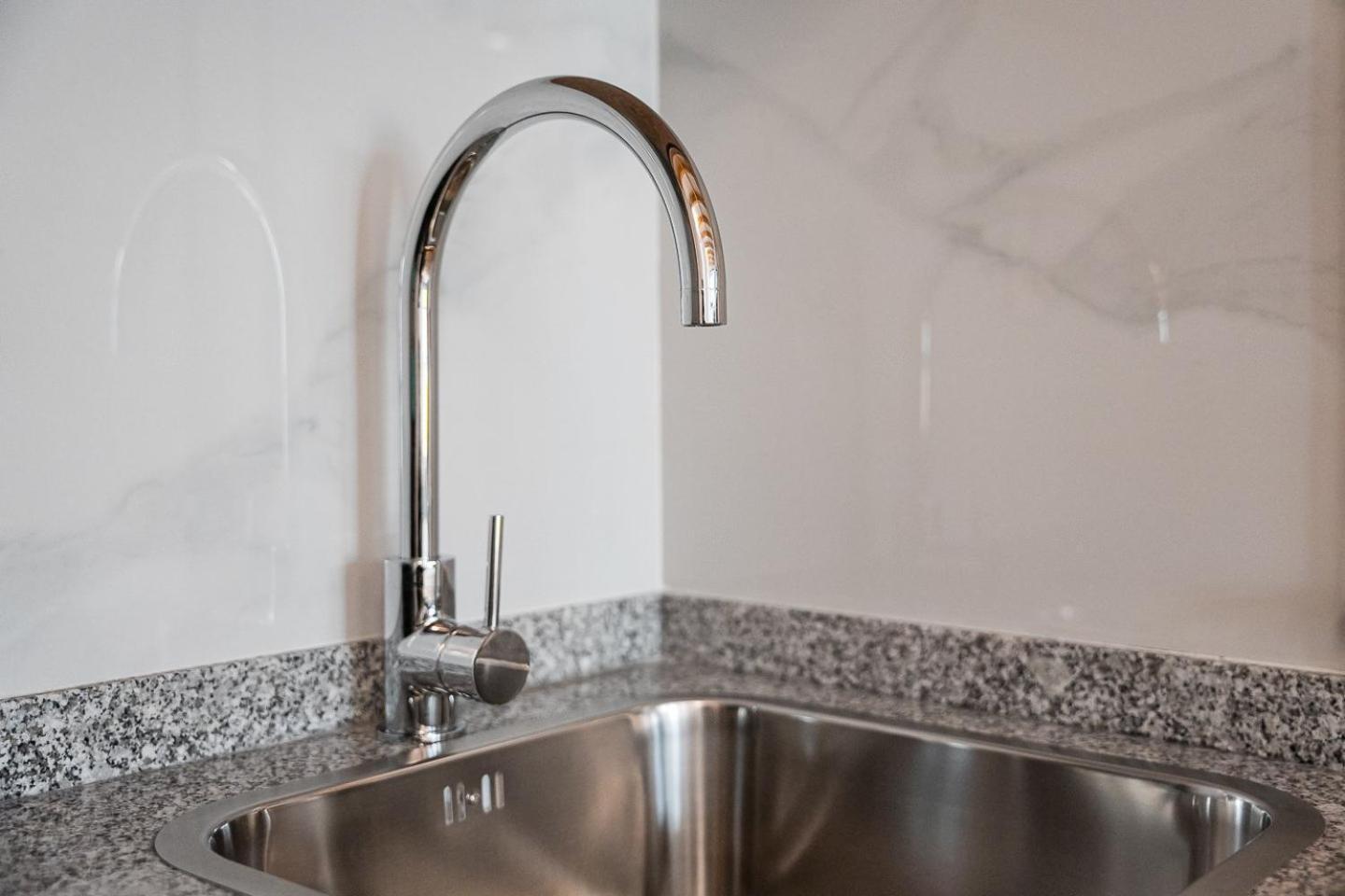 Guestready - Miragaia Stone Studios & Apartments Порту Экстерьер фото