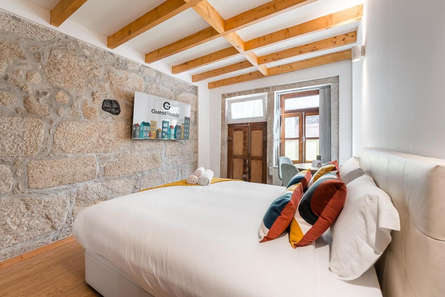 Guestready - Miragaia Stone Studios & Apartments Порту Экстерьер фото